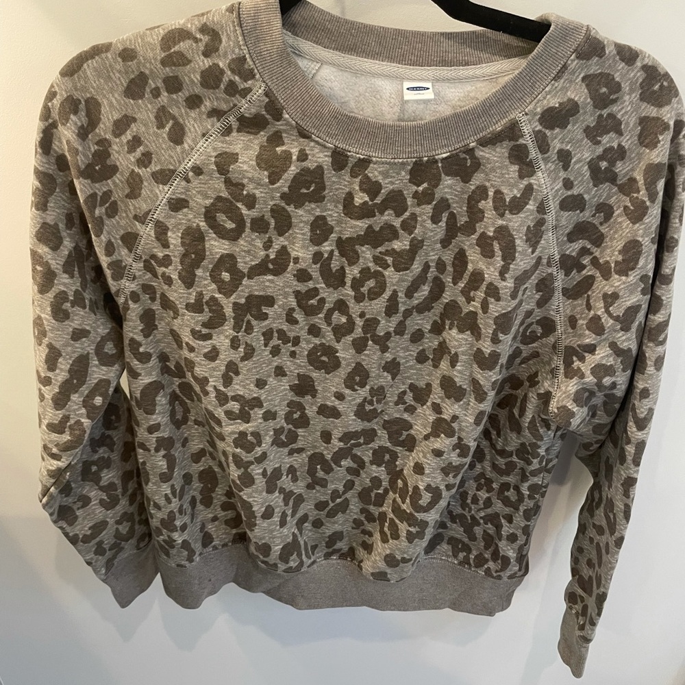 Old navy sweater